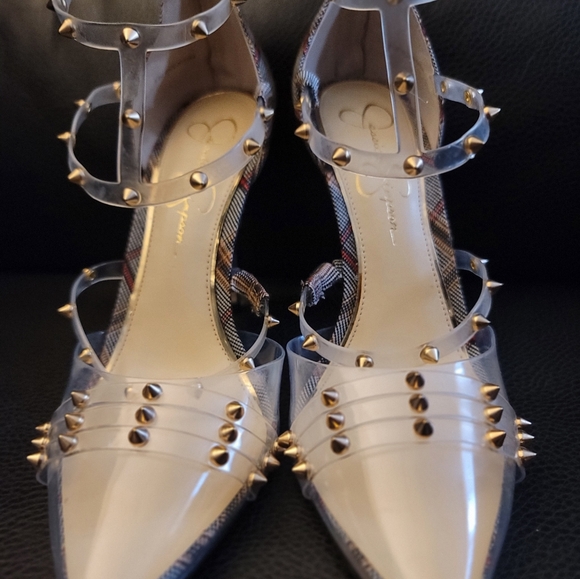 Fashionable Plaid Heels - Picture 4 of 7